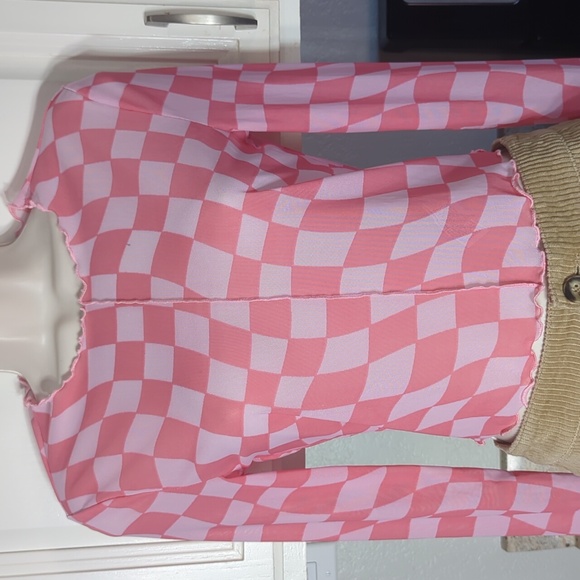 Y2K Mesh Pink Lettuce Hem Crop Top - Picture 2 of 5